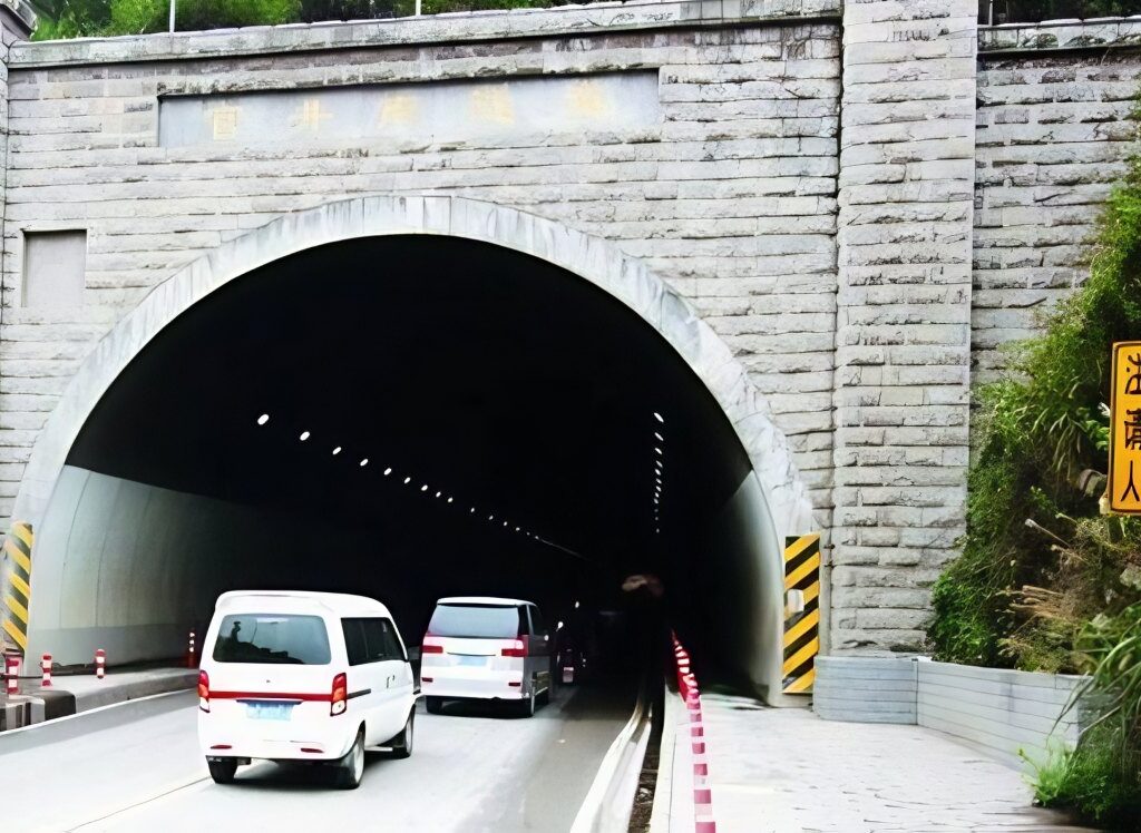 El túnel en China que retrasa el tiempo