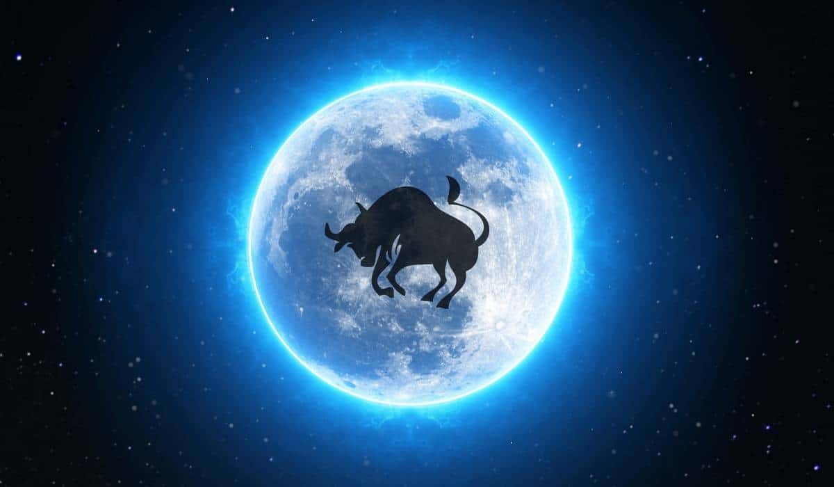 Full Moon in Taurus: What Does the Eclipse in the Taurus-Scorpio Axis Mean?